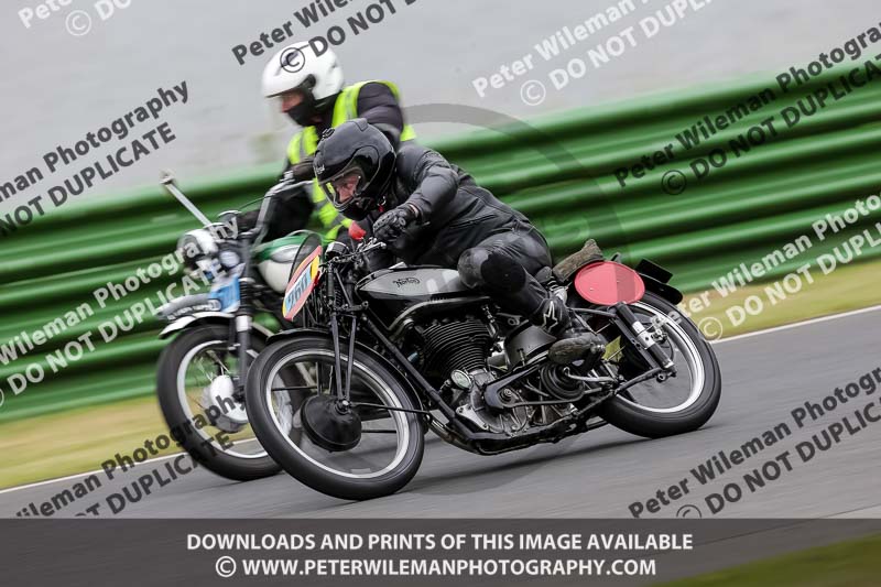 Vintage motorcycle club;eventdigitalimages;mallory park;mallory park trackday photographs;no limits trackdays;peter wileman photography;trackday digital images;trackday photos;vmcc festival 1000 bikes photographs